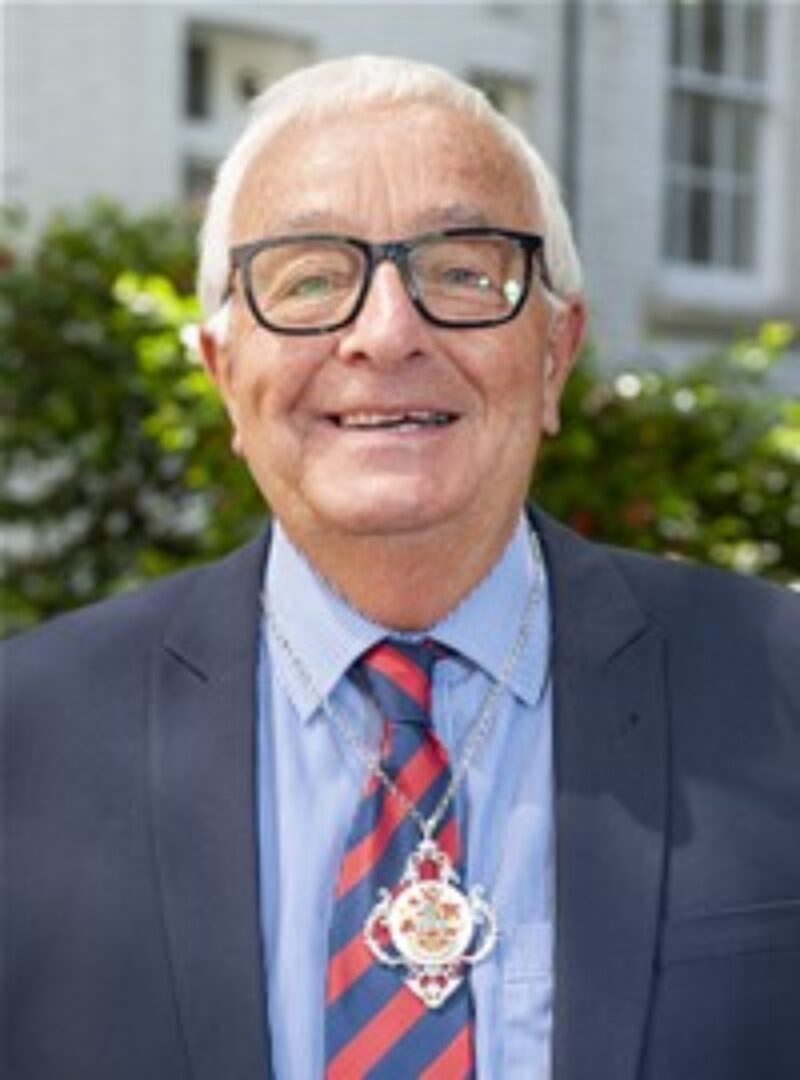 Cllr. Steve Robinson